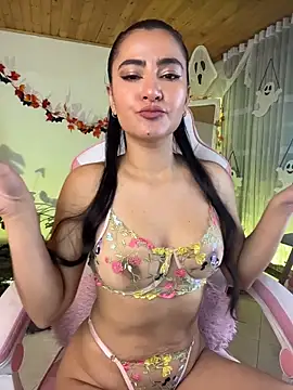 Violetta kim1 online show from October 2025 05:57:01 PM