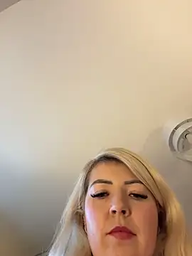 Snapshot of xxcurvyjessiexx chatting on November 2025 02:35:01 PM xxcurvyjessiexx online show from November 2025 02:35:01 PM