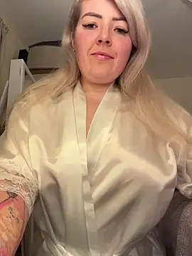 Snapshot of xxcurvyjessiexx chatting on December 2025 08:04:02 PM xxcurvyjessiexx online show from December 2025 08:04:02 PM