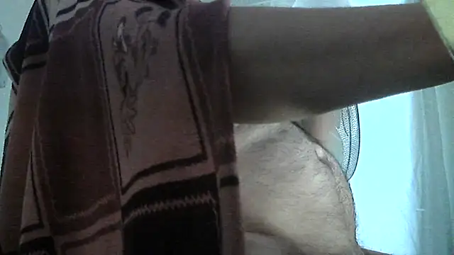 Snapshot of thekeys chatting on October 2025 07:05:02 AM thekeys online show from October 2025 07:05:02 AM