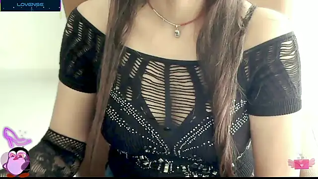 Snapshot of _Blue_Ruubyy_ chatting on November 2025 10:26:01 AM Blue Ruubyy online show from November 2025 10:26:01 AM