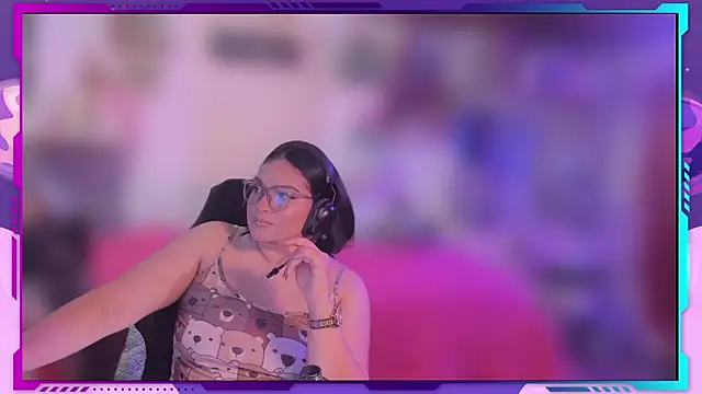 Snapshot of MegariaB chatting on March 2026 04:51:02 AM MegariaB online show from March 2026 04:51:02 AM