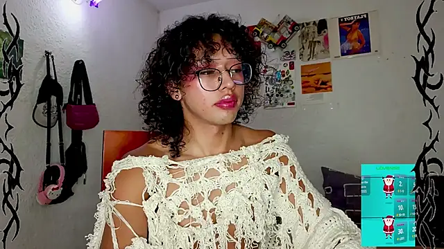 Snapshot of angelsdustxxx chatting on January 2025 09:47:01 PM angelsdustxxx online show from January 2025 09:47:01 PM