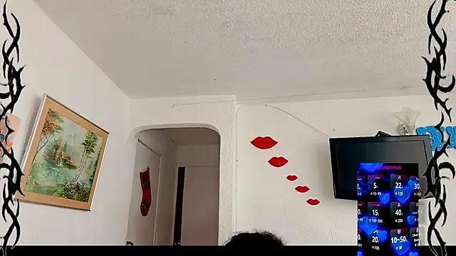 Snapshot of angelsdustxxx chatting on January 2025 05:43:02 PM angelsdustxxx online show from January 2025 05:43:02 PM