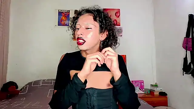 Snapshot of angelsdustxxx chatting on February 2025 01:41:01 AM angelsdustxxx online show from February 2025 01:41:01 AM