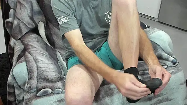 Snapshot of froy4986 chatting on October 2025 09:30:01 PM froy4986 online show from October 2025 09:30:01 PM