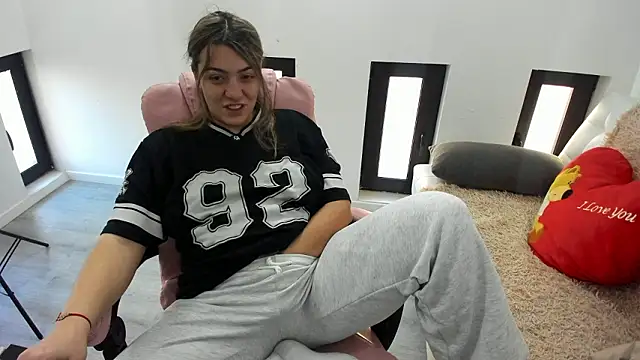 Snapshot of Dyana_Kaylinn chatting on March 2026 05:35:01 AM Dyana Kaylinn online show from March 2026 05:35:01 AM