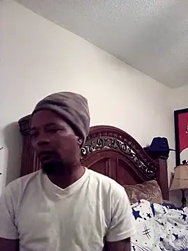 Snapshot of authentic_couple1 chatting on February 2025 11:52:01 PM authentic couple1 online show from February 2025 11:52:01 PM