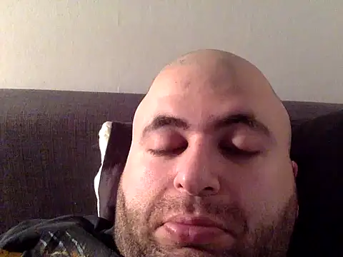 Snapshot of hairychuby chatting on February 2026 05:05:02 AM hairychuby online show from February 2026 05:05:02 AM