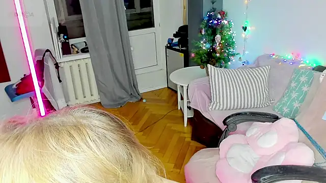 Snapshot of Evelyn_Harper@xh chatting on December 2024 06:17:02 AM Evelyn Harperxh online show from December 2024 06:17:02 AM