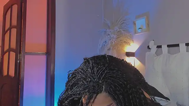 Snapshot of nayah__ chatting on January 2025 12:05:01 AM nayah online show from January 2025 12:05:01 AM