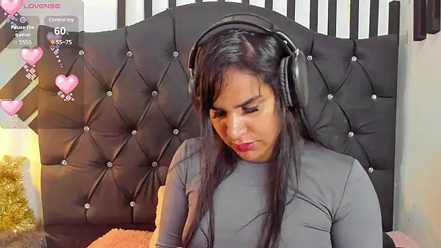 Snapshot of Kagome01 chatting on January 2025 12:50:02 PM Kagome01 online show from January 2025 12:50:02 PM