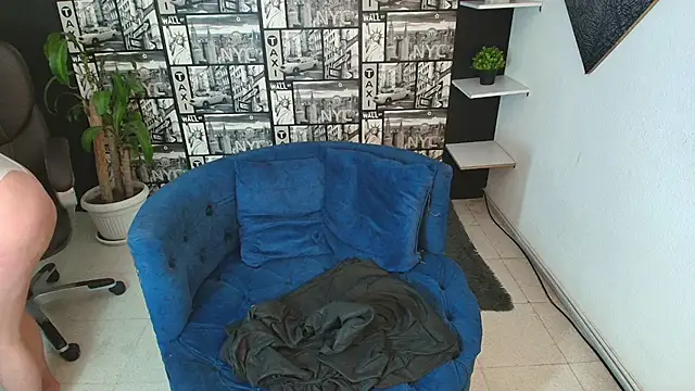 Snapshot of Devil_Sara chatting on December 2025 06:59:02 PM Devil Sara online show from December 2025 06:59:02 PM