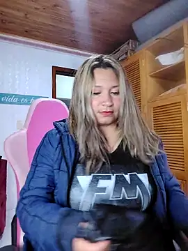 Snapshot of Devil_Sara chatting on December 2025 05:02:02 AM Devil Sara online show from December 2025 05:02:02 AM