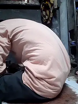 Snapshot of Burhade-- chatting on October 2025 04:05:02 PM Burhade-- online show from October 2025 04:05:02 PM