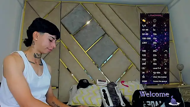 AmberAdams  online show from November 2025 02:38:01 PM