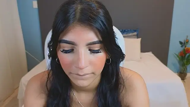 Snapshot of maiaa_ruiz chatting on March 2025 01:41:01 PM maiaa ruiz online show from March 2025 01:41:01 PM