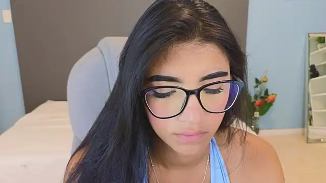 Snapshot of maiaa_ruiz chatting on October 2025 02:51:02 PM maiaa ruiz online show from October 2025 02:51:02 PM