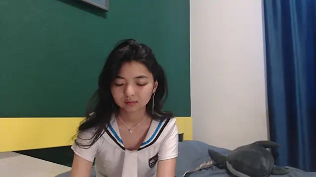 Shy Kira online show from April 2026 09:35:02 AM