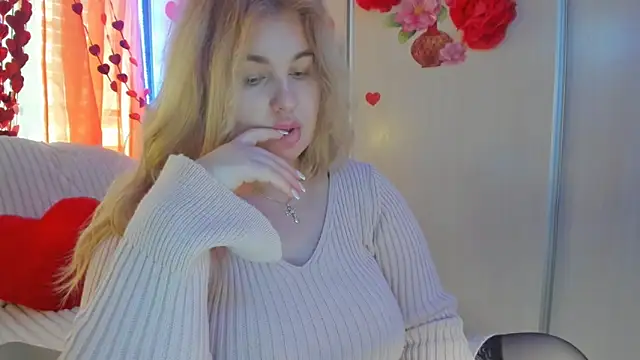 CoraSwon online show from February 2025 10:17:02 AM