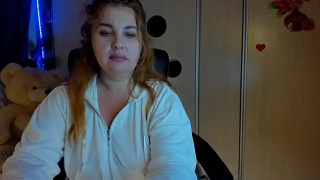 CoraSwon online show from June 2026 04:23:01 PM