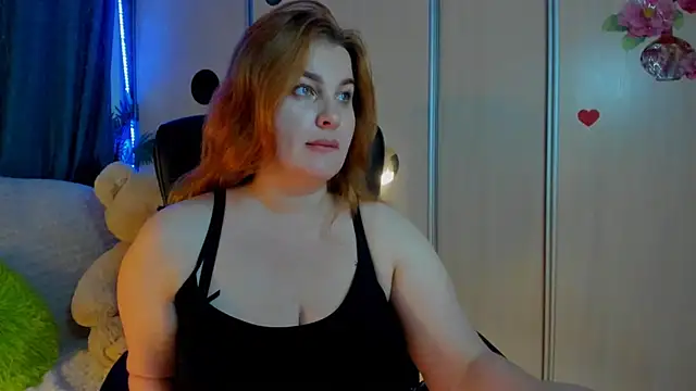 CoraSwon online show from June 2026 05:02:02 PM