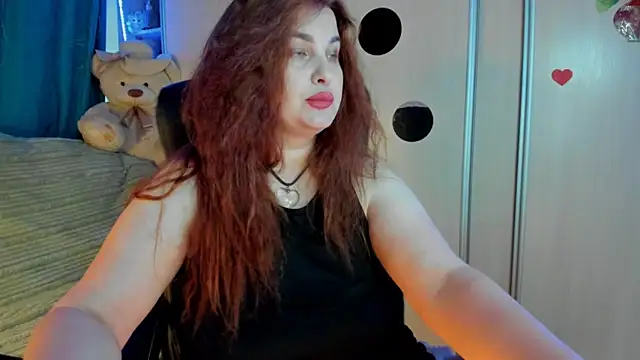 CoraSwon online show from June 2026 03:00:02 PM