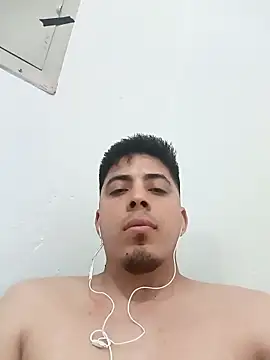 Snapshot of Fiel77 chatting on November 2025 01:41:02 AM Fiel77 online show from November 2025 01:41:02 AM