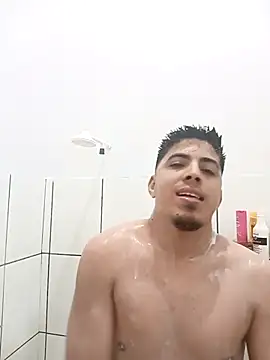 Snapshot of Fiel77 chatting on November 2025 12:58:01 AM Fiel77 online show from November 2025 12:58:01 AM