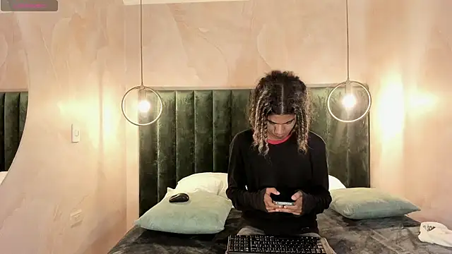 Maxim-Walker online show from January 2025 02:58:02 AM