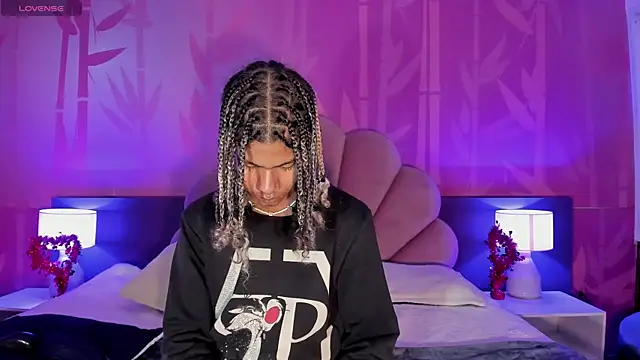 Maxim-Walker online show from February 2025 03:28:01 AM