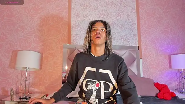 Maxim-Walker online show from March 2025 03:02:02 AM