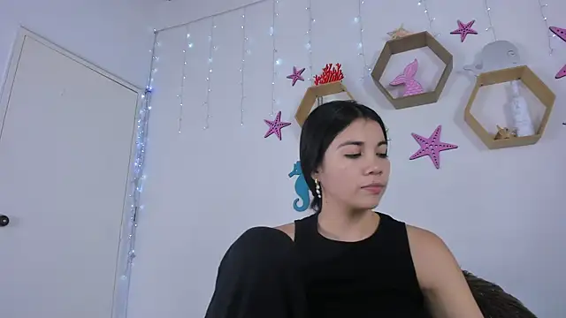 Snapshot of Emiily_Parkerr chatting on December 2024 03:09:01 AM Emiily Parkerr online show from December 2024 03:09:01 AM