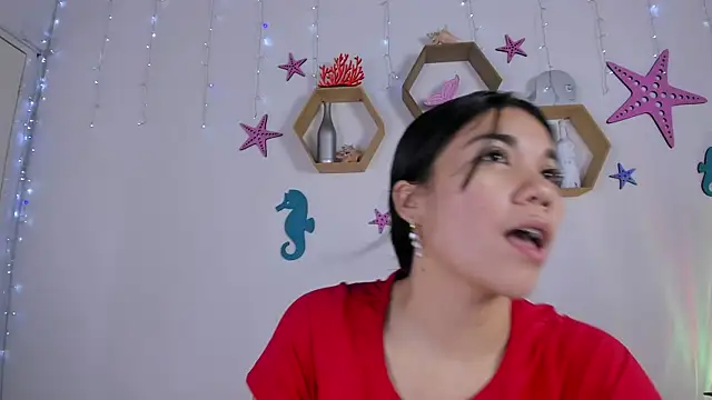 Snapshot of Emiily_Parkerr chatting on February 2025 02:50:02 AM Emiily Parkerr online show from February 2025 02:50:02 AM