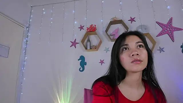 Snapshot of Emiily_Parkerr chatting on February 2025 03:04:02 AM Emiily Parkerr online show from February 2025 03:04:02 AM