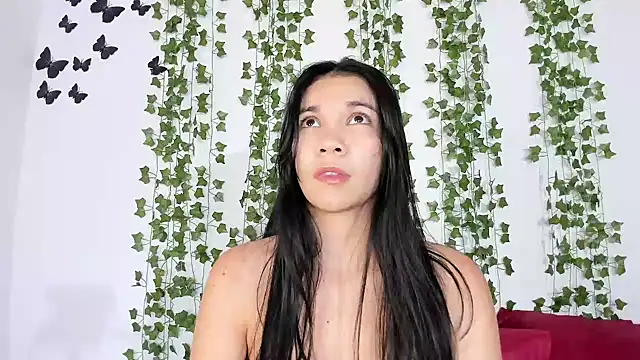 Snapshot of Emiily_Parkerr chatting on February 2026 03:01:01 AM Emiily Parkerr online show from February 2026 03:01:01 AM