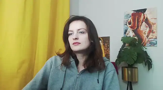 Snapshot of juicyNadine chatting on December 2024 06:15:01 AM juicyNadine online show from December 2024 06:15:01 AM