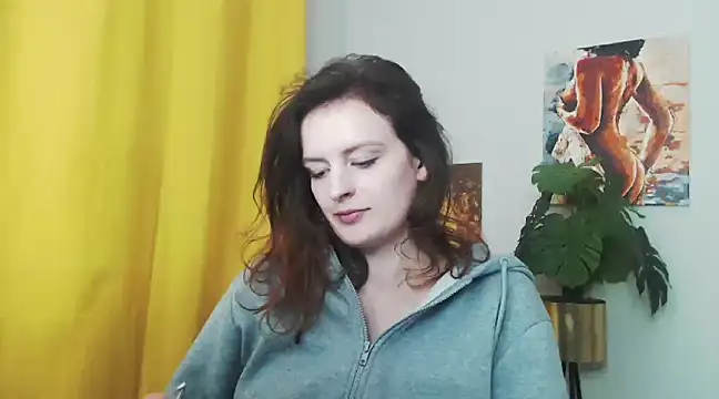 Snapshot of juicyNadine chatting on December 2024 12:27:01 PM juicyNadine online show from December 2024 12:27:01 PM