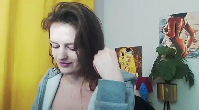 Snapshot of juicyNadine chatting on December 2024 12:36:01 PM juicyNadine online show from December 2024 12:36:01 PM