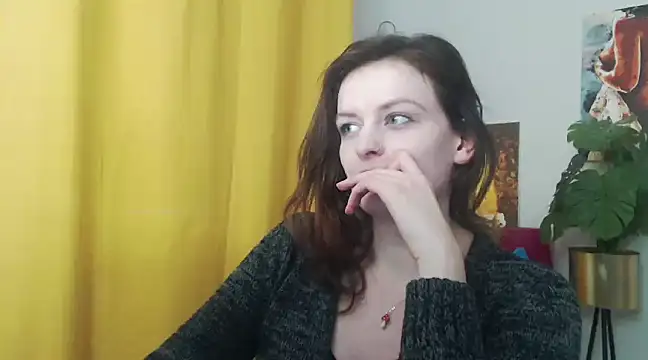 Snapshot of juicyNadine chatting on December 2024 12:33:01 PM juicyNadine online show from December 2024 12:33:01 PM