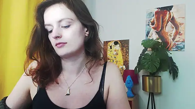 Snapshot of juicyNadine chatting on December 2024 12:30:01 PM juicyNadine online show from December 2024 12:30:01 PM