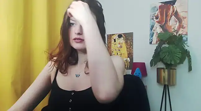 Snapshot of juicyNadine chatting on January 2025 06:22:02 AM juicyNadine online show from January 2025 06:22:02 AM
