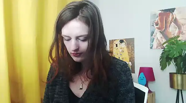 Snapshot of juicyNadine chatting on January 2025 06:41:02 AM juicyNadine online show from January 2025 06:41:02 AM