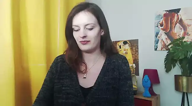 Snapshot of juicyNadine chatting on January 2025 10:06:01 AM juicyNadine online show from January 2025 10:06:01 AM