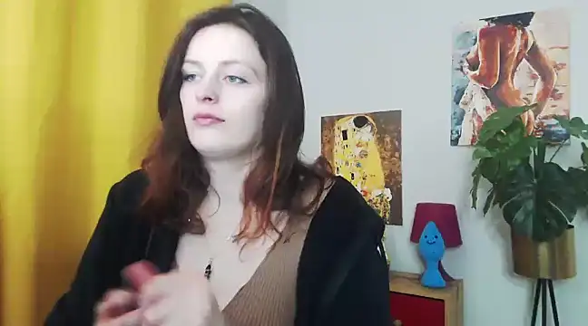 Snapshot of juicyNadine chatting on February 2025 06:16:02 AM juicyNadine online show from February 2025 06:16:02 AM