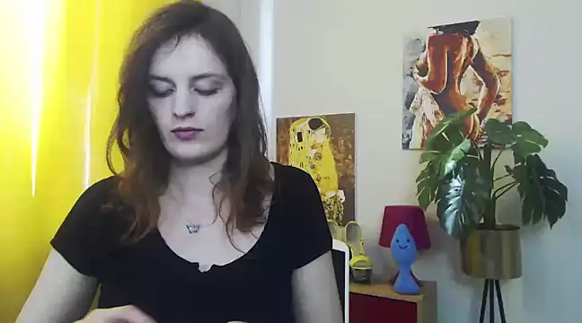 Snapshot of juicyNadine chatting on March 2025 12:26:02 PM juicyNadine online show from March 2025 12:26:02 PM
