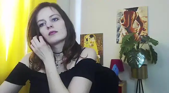 Snapshot of juicyNadine chatting on March 2025 12:28:01 PM juicyNadine online show from March 2025 12:28:01 PM
