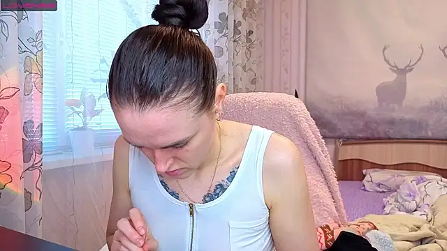 Bella  Swoon online show from April 2026 04:50:01 AM