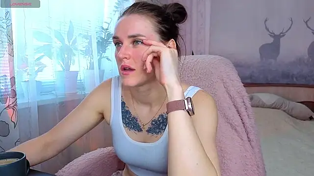 Bella  Swoon online show from May 2026 05:25:03 AM