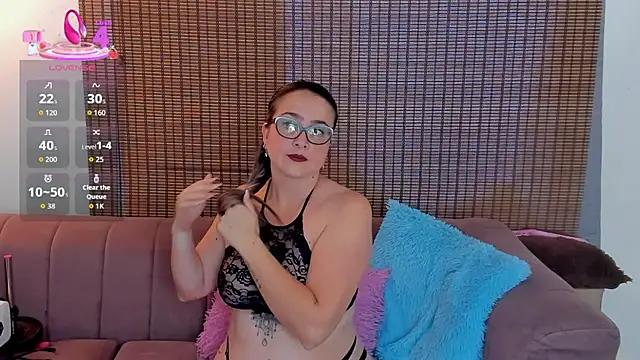 ariana cross online show from December 2025 12:53:02 PM